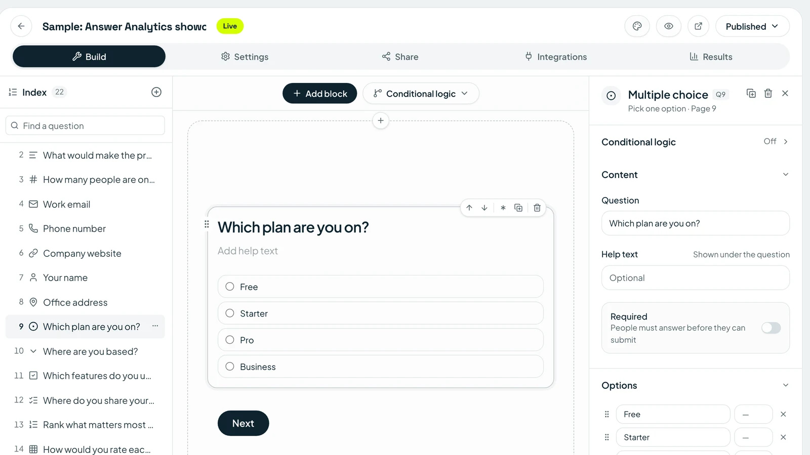 Multiple choice question settings with answer options in the Tapzy builder